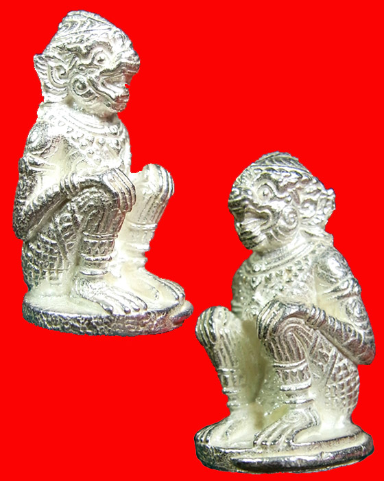 หนุมานอมตฤทธิ์ พิมพ์ย้อนยุค หลวงปู่ทิม อิสริโก วัดละหารไร่ เนื้อเงิน