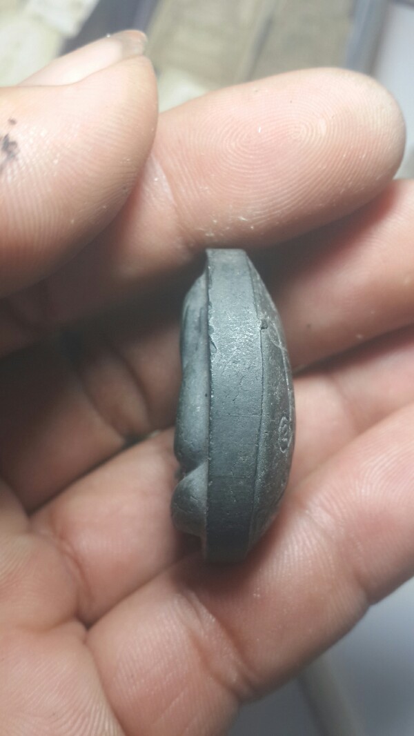 พระปิดตา หลวงปู่โต๊ะ หลังเต่า เนื้อผงใบลาน 