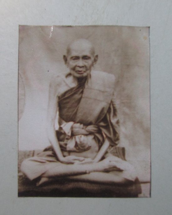 ๒๐ รูปหลวงปู่เอี่ยม วัดหนัง ยุคหลัง