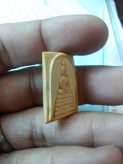 พระสมเด็จงาแกะ หลวงพ่อเดิม วัดหนองโพ