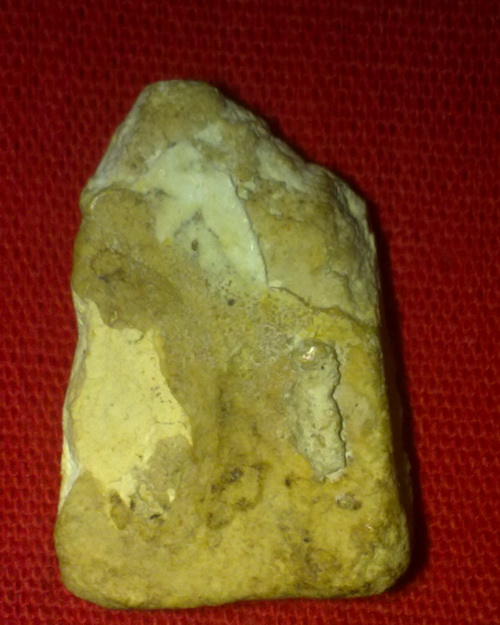 พระเนื้อผงกรุวัดเงินคลองเตย พิมพ์เล็บมือ