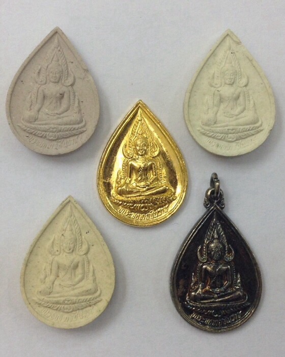 พระพุทธชินราช สมเด็จพระญาณสังวร สมเด็จพระสังฆราช วัดบวรนิเวศ ปี33 ชุด 5องค์ กล่องเดิม