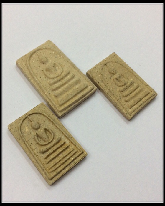 ชุดพระผงสมเด็จวัดระฆัง รุ่นใหญ่-ได้-ดี วัดระฆังโฆสิตาราม 3องค์ 3พิมพ์ กล่องเดิม