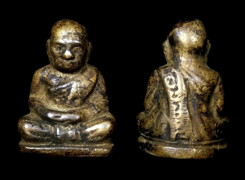 รูปหล่อหลวงพ่อเงิน วัดบางคลาน 