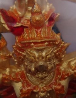 พระนารายณ์ทรงครุฑ รุ่นแรก หลวงพ่อสิน วัดละหารใหญ่ เนื้อกะไหล่ทองลงยาเคาะเดียว