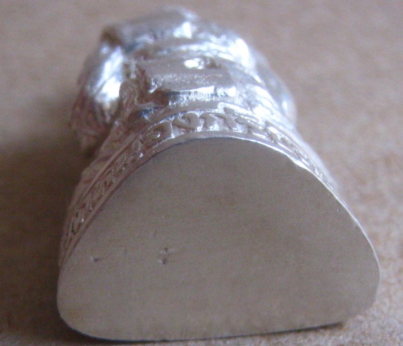 รูปเหมือน ฉลองครบ5รอบ หลวงพ่อสาคร วัดหนองกรับ ระยอง รุ่นชินบัญชร ปี2540 เนื้อเงิน โค้ดเลข 5 