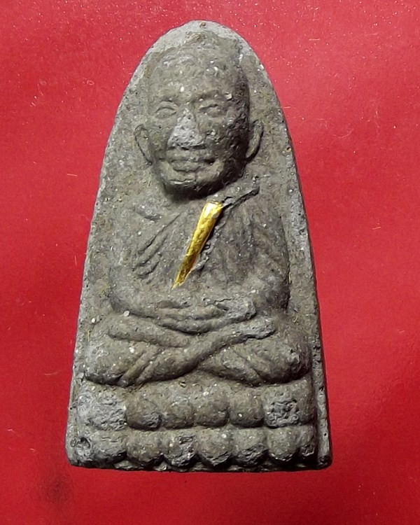 หลวงปู่ทวด รุ่นพุทธกุญชร ตะกรุดทองคำ 3 องค์ พร้อมกล่อง