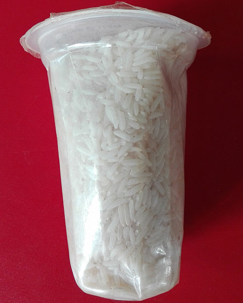 ข้าวสารปลุกเสกโดยหลวงปู่หงส์