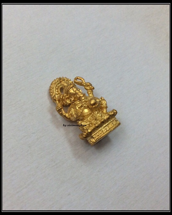 พระพิฆเนศ รุ่นมหาเทพ-มหามงคล ฉลอง100ปี วัดแก้วแจ่มฟ้า ปี50 เนื้อกะไหล่ทอง มีโค๊ด กล่องเดิม