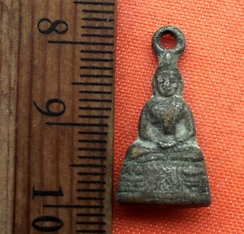 เริ่ม 10 บาท กับ หลวงพ่อพระพุทธโสธร  …D280
