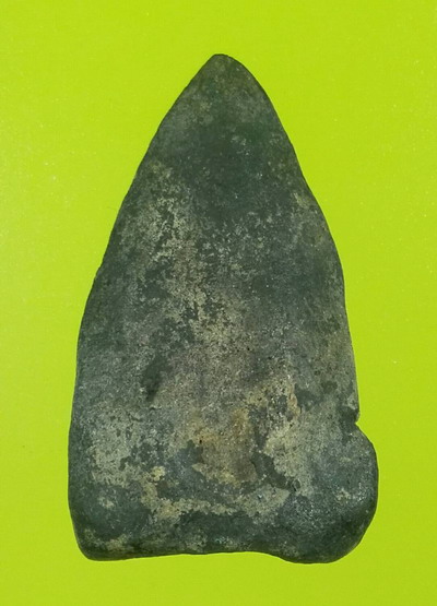 พระซุ้มทอง กรุเจดีย์กลางทุ่ง จ.อยุธยา เนื้อดำ หายาก