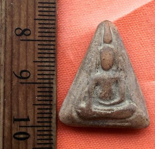 เริ่ม 10 บาท กับ พระเนื้อดิน   …D326