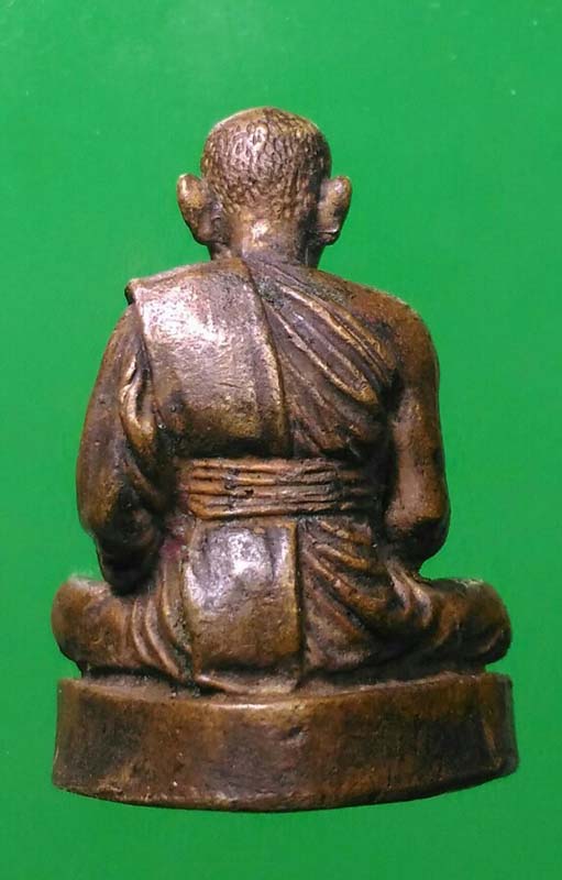 เคาะแรกแดง รูปหล่อหลวงพ่อไสว วัดปรีดาราม รุ่นพิเศษ ปี ๓๘