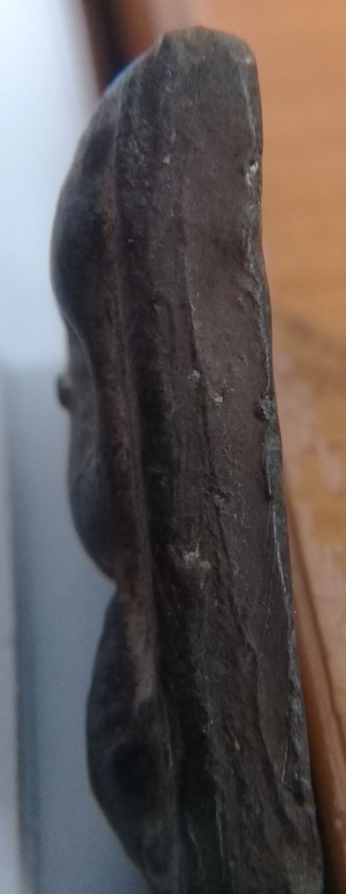 พระนางพญา หลวงพ่อจง ปี ๒๕๐๐ เนื้อดินดำ หลัง " อุ "