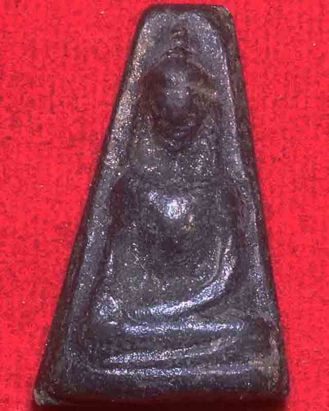 พระผงสุพรรณ หลวงพ่อกวย วัดโฆสิตาราม จ.ชัยนาท