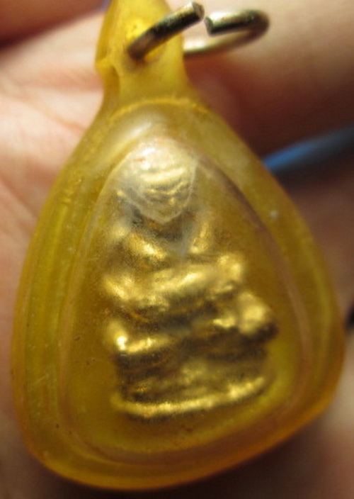 พระสังกัจจายน์เลี่ยมเก่า หลวงปู่ทิมวัดละหารไร่ เคาะเดียว 2