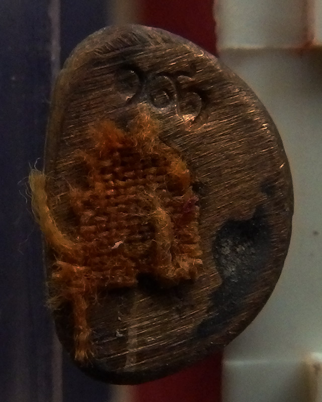 1.พระเศรษฐีนวโกฏิ เทพประทานทรัพย์ หลวงปู่คำบุ วัดกุดชมภู เนื้อสัตตโลหะ ตอกโค้ด+เลข พร้อมกล่องเดิม