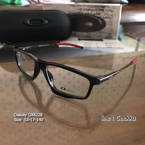  กรอบ Oakley OX8228 
