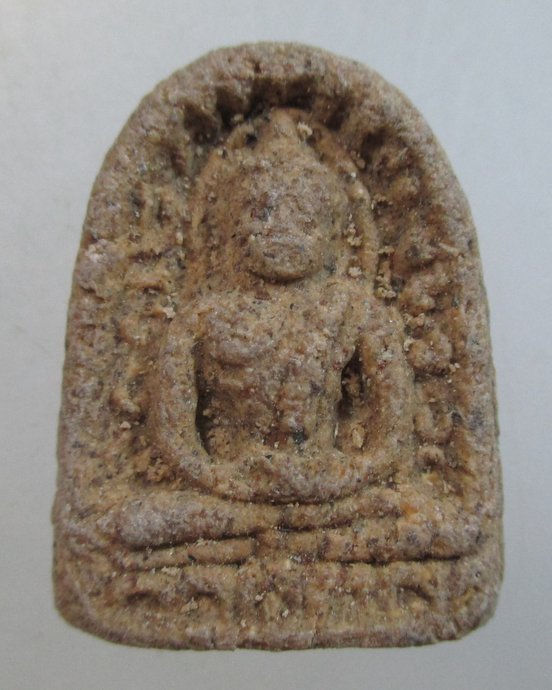 ๒๐ พระซุ้มกอเนื้อผงว่าน