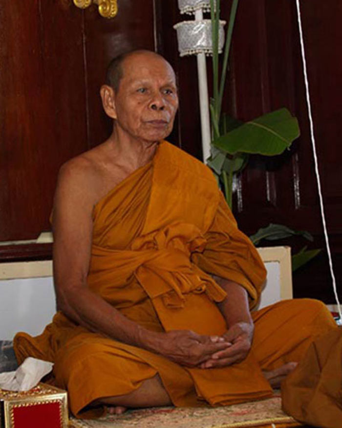 เหรียญเจ้าสัว หลวงพ่อสิน วัดละหารใหญ่ จ ระยอง ปี2538 เนื้อทองฝาบาตร เลี่ยมกันน้ำพร้อมใช้