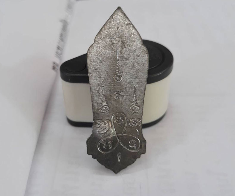 ถ่ายเเบบดิบๆพระพุทธ 25 ศตวรรษ เนื้อตะกั่ว ปี 2500 (ตอกโค๊ต วป.หลวงปู่ทิม วัดละหารไร่ ปลุกเสก)องค์ที1