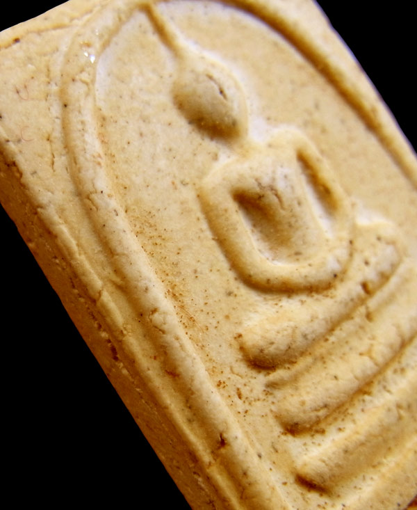 พระสมเด็จวัดระฆัง อนุสรณ์ 118 ปี พิมพ์ใหญ่พระประธาน ((( บล็อกซุ้มขีดบน ))) พร้อมกล่องเดิม.k083