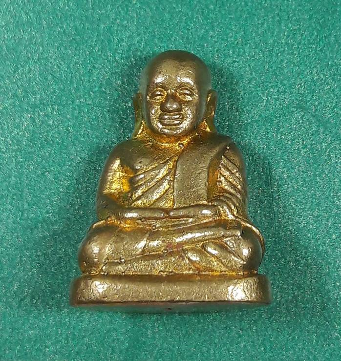 หลวงพ่อเงิน วัดบางคลาน " รูปหล่อพิมพ์นิยม โค๊ดใต้ฐาน "