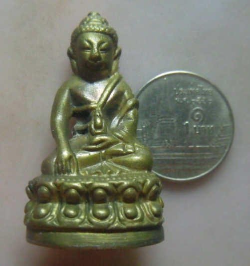 **วัดใจ**พระกริ่งใหญ่ ก้นตอกโค้ด + หมายเลข เนื้อโลหะผสมออกสำริด เก่าๆ ไม่ทราบที่**สวยๆ เชิญชมครับ