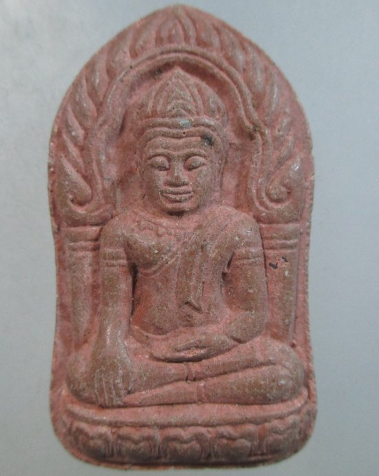 ๒๐ พระยอดขุนพล เนื้อผง