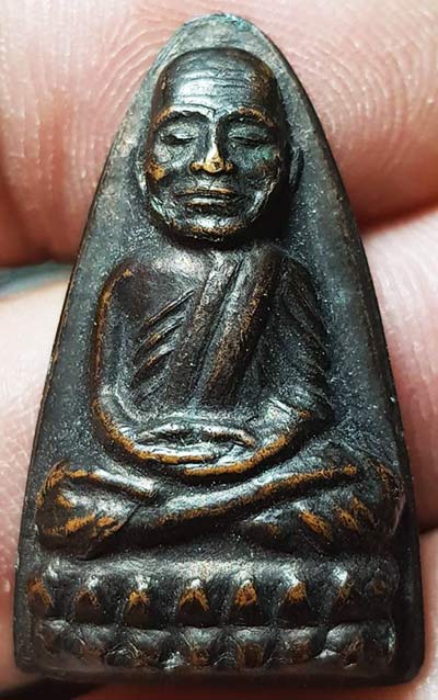 *ลป.ทวด วัดช้างให้ หลังหนังสือ ปี๒๕๒๔ บล๊อคหน้าใหญ่*