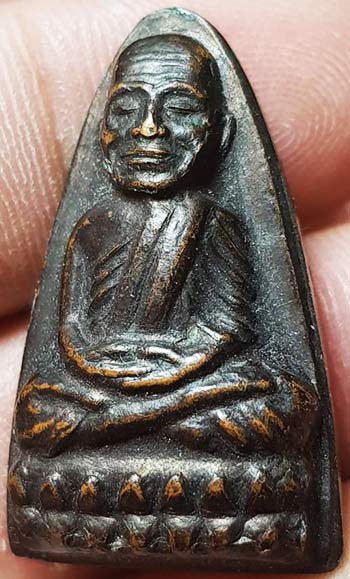 *ลป.ทวด วัดช้างให้ หลังหนังสือ ปี๒๕๒๔ บล๊อคหน้าใหญ่*