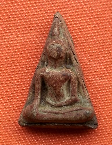 เริ่ม 10 บาท กับ พระเนื้อดิน  …D674