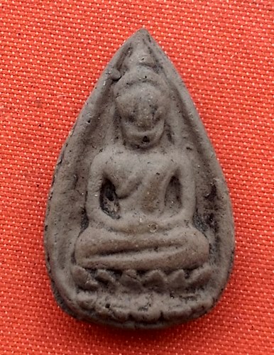 เริ่ม 10 บาท กับ พระเนื้อดิน    …D693