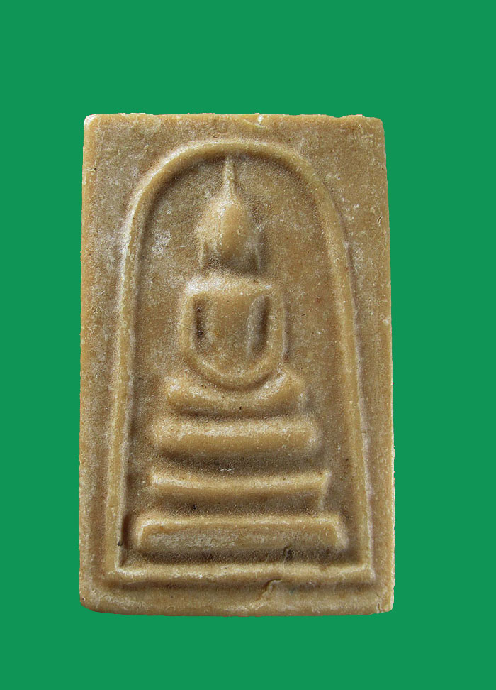 พระสมเด็จ เนื้อผงนํ้ามัน/1