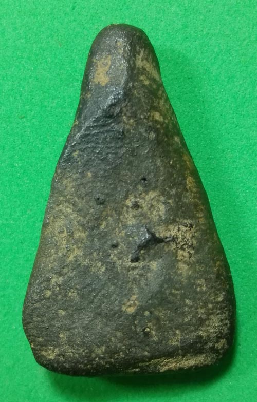 พระนางพญา กรุดอนลาน สุโขทัย   เนื้อดำ