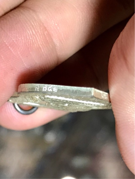 เหรียญเสมา หลวงพ่อโสธร ปี 2549 เนื้อเงิน โค้ดขอบเหรียญ