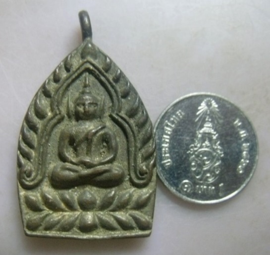 **วัดใจ**เหรียญหล่อเจ้าสัวหลังลายเซ็นต์ รุ่นแรก เนื้อนวโลหะผิวพรายเงิน 2 โค้ด วัดบวรฯ ปี2536**สวยๆ