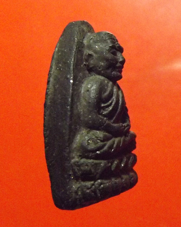 หลวงปุ่ทวดเนื้อว่าน ปี2524 พิมพ์ใหญ่ สวยมีกล่องเดิมจากวัด