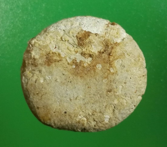 พระพิมพ์สมาธิเนื้อผงน้ำมัน กรุอัมพวา ธนบุรี ขนาด 1.5 ซม สวยมากๆ