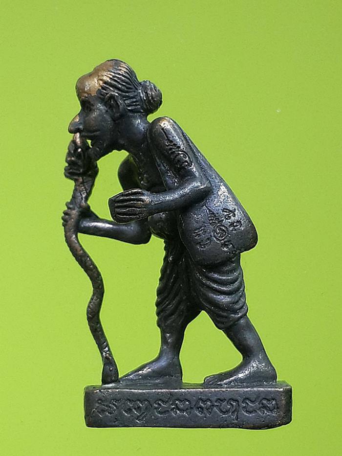 ชูชกยันต์ ๕ มหาลาภ ปี 2553 เนื้อทองแดง หลวงพ่อสาคร มนูญโญ วัดหนองกรับ จังหวัดระยอง