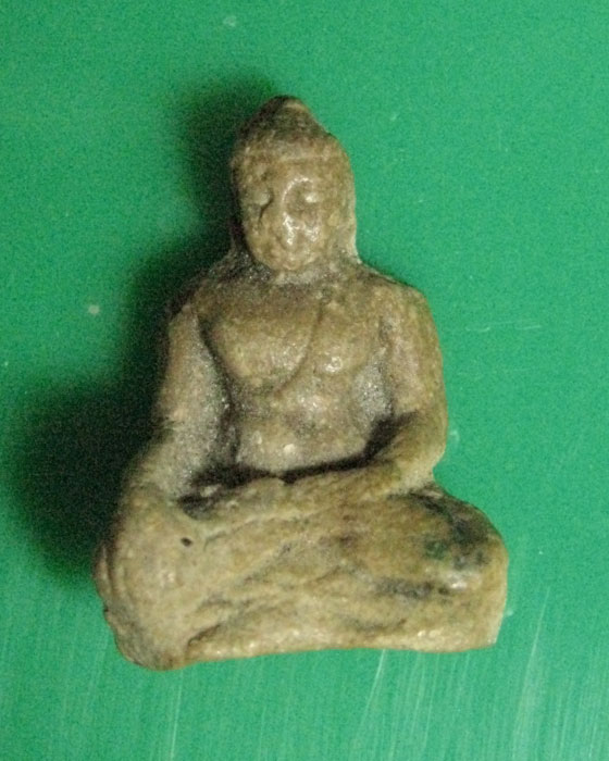 พระเชียงแสนเนื้อผงน้ำมัน ปี 13 ท่านเจ้าคุณนร ออกวัดศีลขัน 