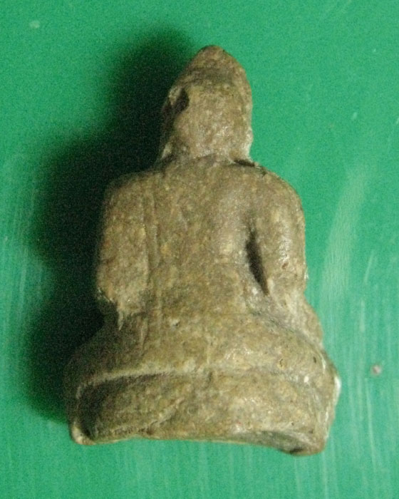 พระเชียงแสนเนื้อผงน้ำมัน ปี 13 ท่านเจ้าคุณนร ออกวัดศีลขัน 