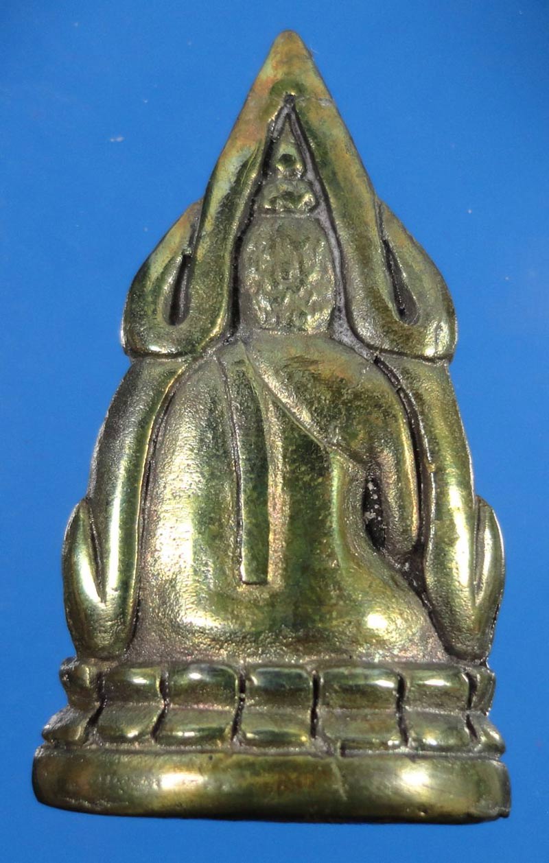 พระพุทธชินราช เนื้อเมฆสิทธิ์  ไม่แพงครับ