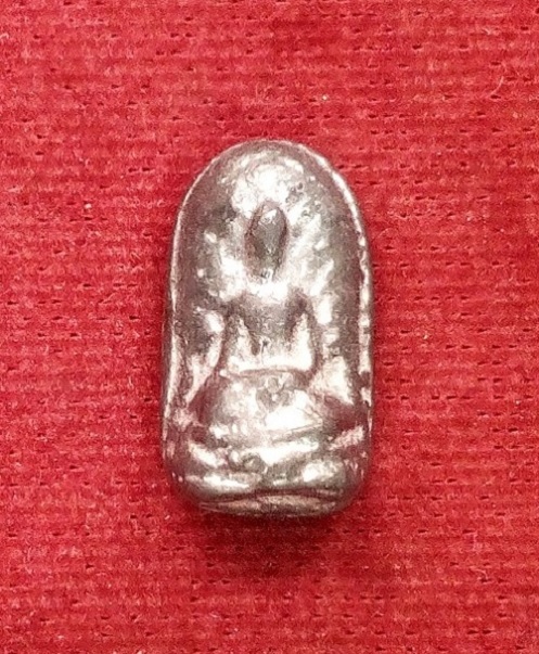 พระรอด ชินตะกั่ว หลวงปู่โต๊ะ ออกวัดโคนอน ปี2515 ตอกโค๊ตด้านหลัง หลวงปู่โต๊ะร่วมเสก...เคาะเดียวแดง...