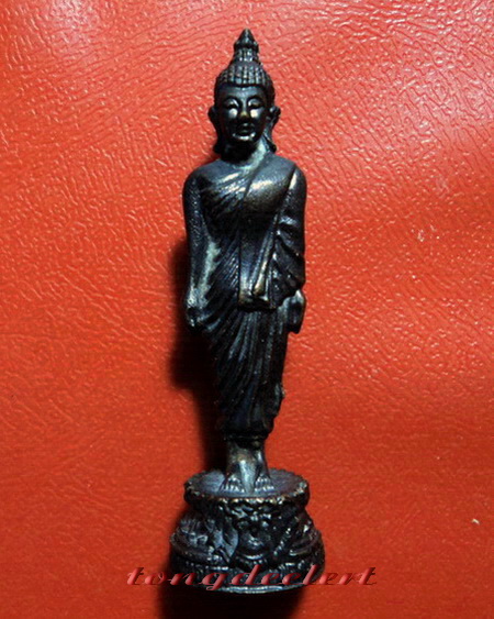 พระพุทธเจ้าปางเปิดโลก หลวงปู่หลิว วัดไร่แตงทอง ปี 2539 เนื้อนวโลหะ ขนาดห้อยคอ สวยมากค่ะ