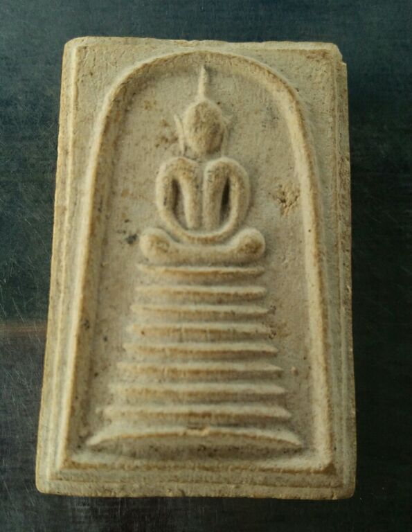 พระสมเด็จ9ชั้นหลวงปู่จันทร์ วัดศรีเทพ ผสมผงบางขุนพรหม ปี2500