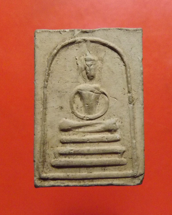 สมเด็จเศียรโต หูบายศรี หลวงพ่อกวย วัดโฆสิตาราม เนื้อดินผสมผง เนื้อเดียวกับแหวกม่าน