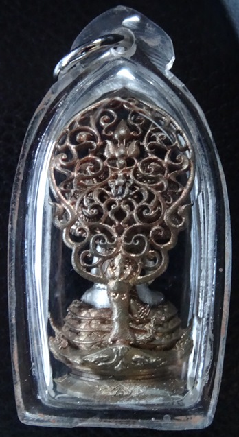 พระพุทธมุจจลินท์รักษ์ธนทวี รุ่น มุจจลินท์มหาโภคทรัพย์ 8 วาระ 2557 ลอยองค์ปรกนวะองค์เงิน