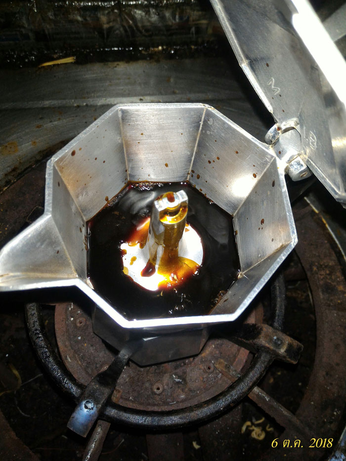 หม้อต้มกาแฟสด moka express ยี่ห้อ Bialetti (ของแท้จากอิตาลี) 