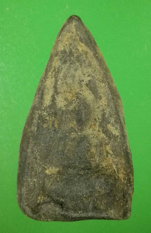 พระซุ้มทอง กรุเจดีย์กลางทุ่ง จ.อยุธยา เนื้อดำ